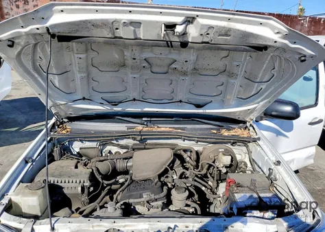 2015 Toyota Tacoma Access Cab z USA, uszkodzony, nr VIN 5TFTX4CNXFX060598